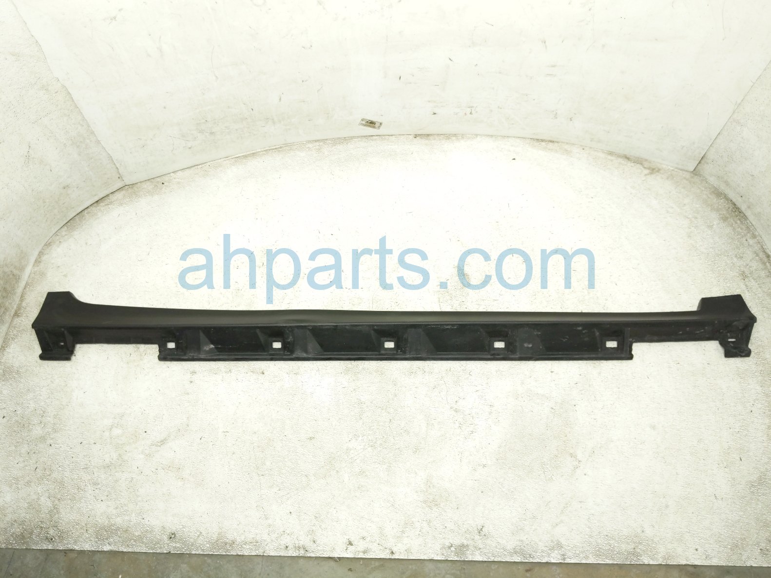 2025 Subaru Crosstrek Rocker Trim Passenger Side Skirt / Molding Black 91112FN22A Replacement 2025 Subaru Crosstrek Rocker Trim Passenger Side Skirt / Molding Black 91112FN22A Replacement thumbnail