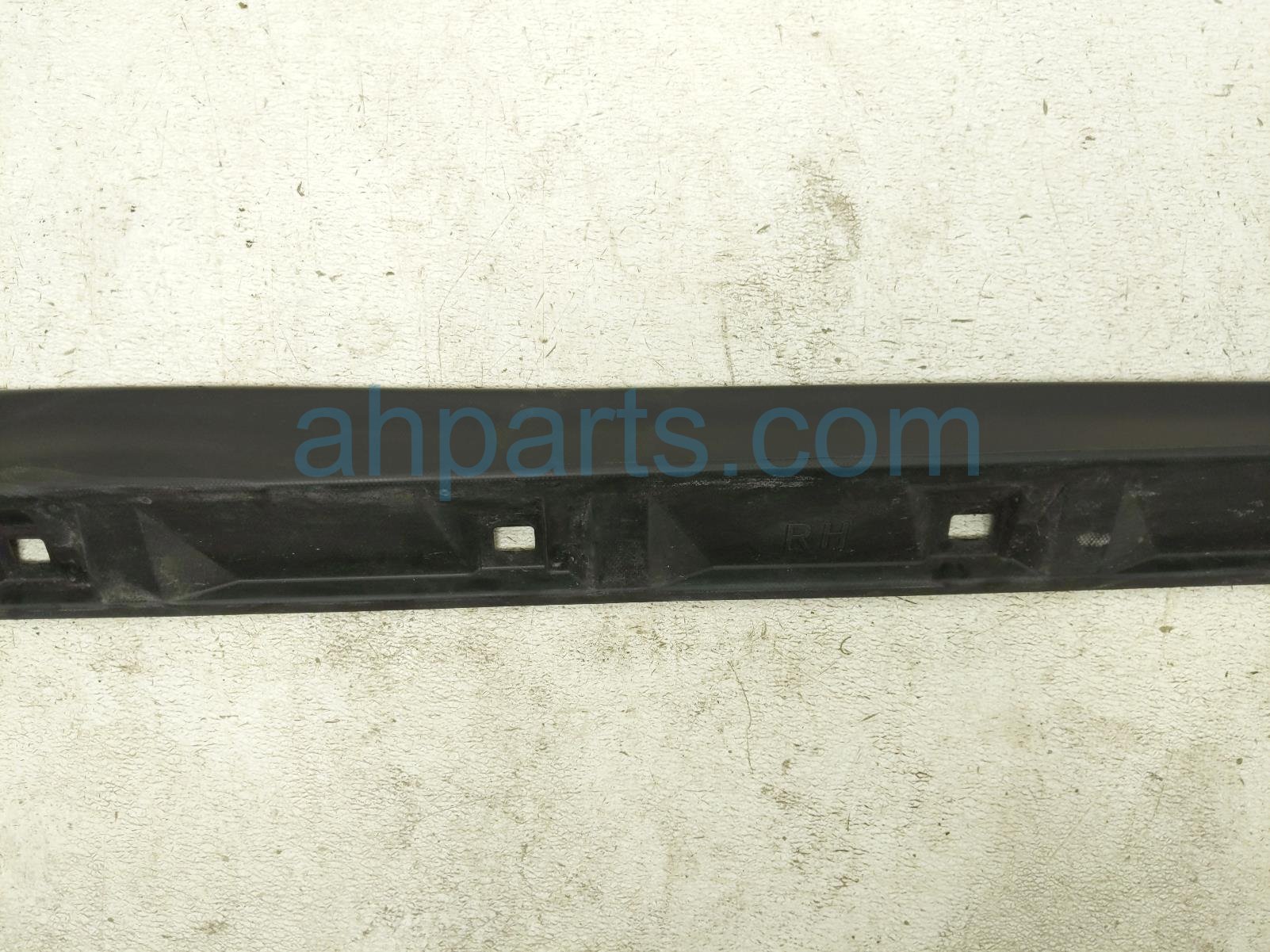 2025 Subaru Crosstrek Rocker Trim Passenger Side Skirt / Molding Black 91112FN22A Replacement 2025 Subaru Crosstrek Rocker Trim Passenger Side Skirt / Molding Black 91112FN22A Replacement thumbnail