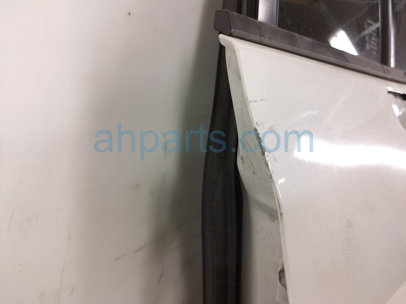 2025 Subaru Crosstrek Front Driver Door White No Mirror/trim 60009FN15A9P Replacement 2025 Subaru Crosstrek Front Driver Door White No Mirror/trim 60009FN15A9P Replacement thumbnail