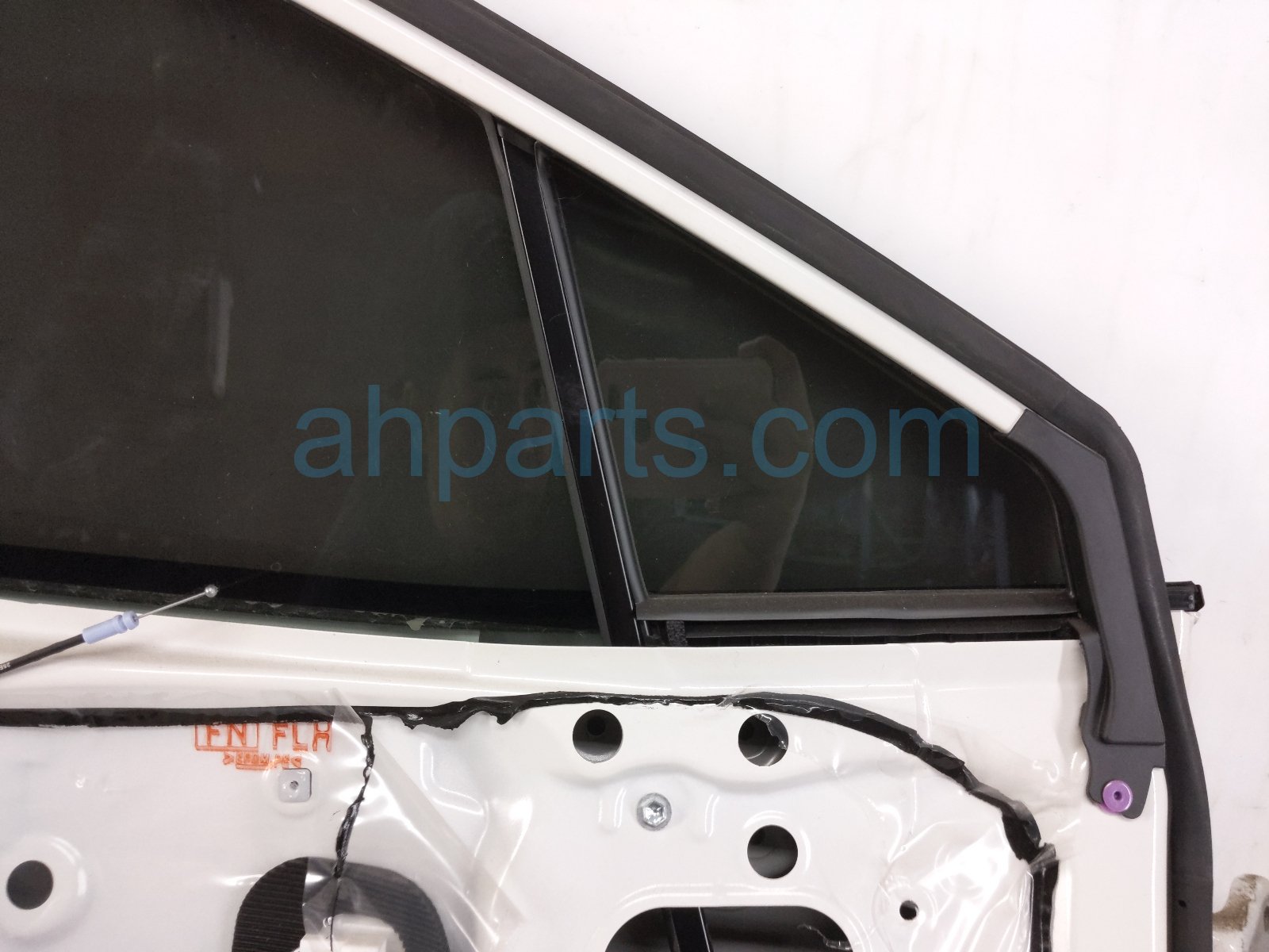 2025 Subaru Crosstrek Front Driver Door White No Mirror/trim 60009FN15A9P Replacement 2025 Subaru Crosstrek Front Driver Door White No Mirror/trim 60009FN15A9P Replacement thumbnail