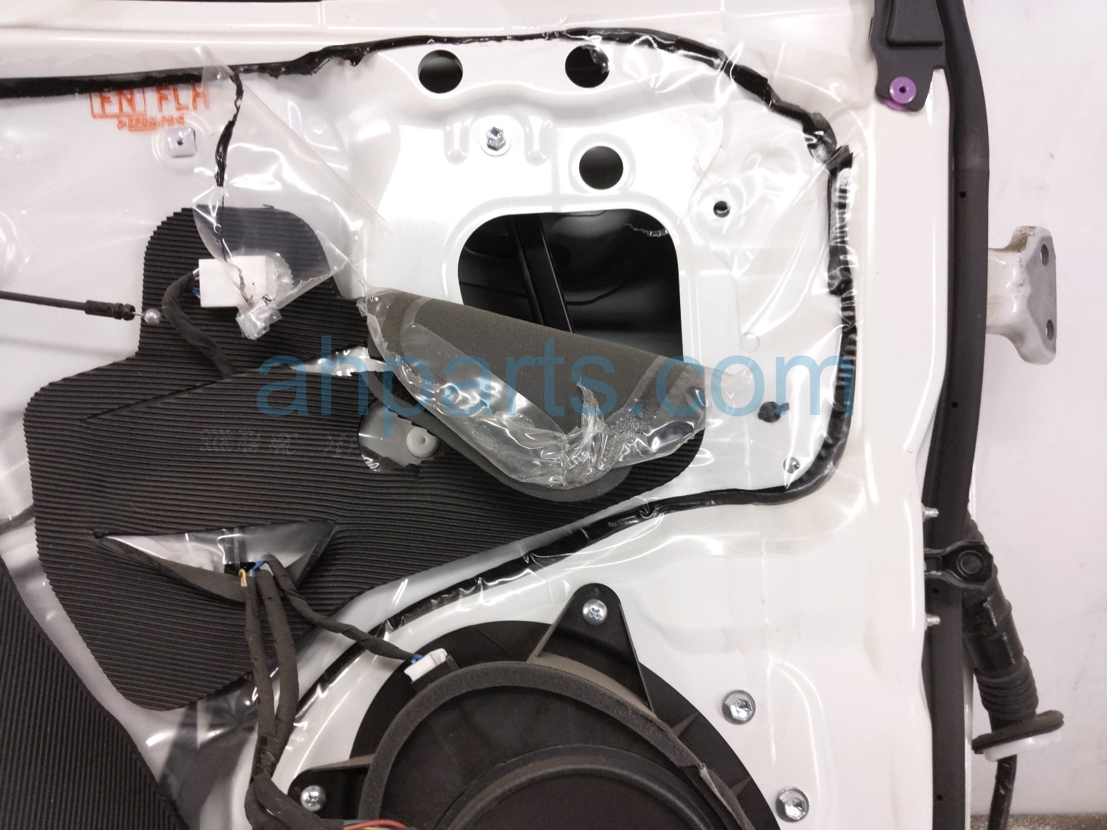 2025 Subaru Crosstrek Front Driver Door White No Mirror/trim 60009FN15A9P Replacement 2025 Subaru Crosstrek Front Driver Door White No Mirror/trim 60009FN15A9P Replacement thumbnail