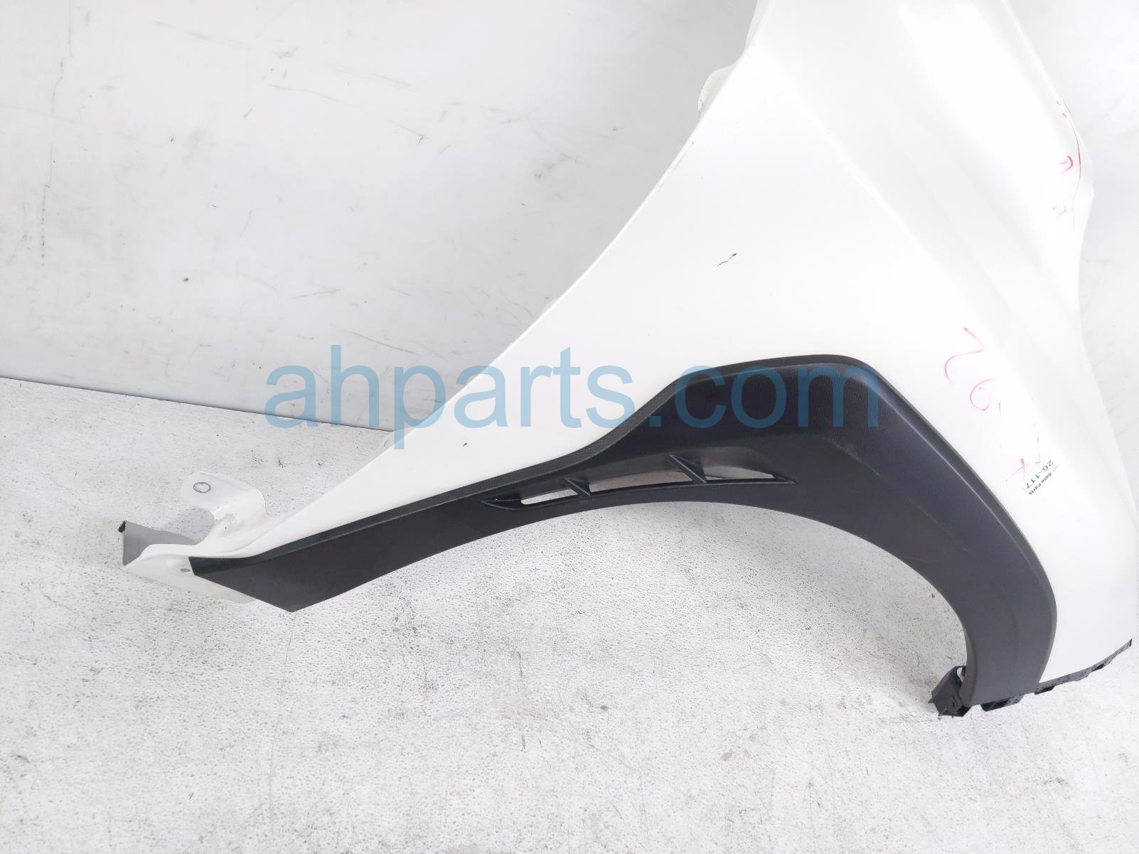2025 Subaru Crosstrek Front Passenger Fender White *dent 57120FN10A9P Replacement 2025 Subaru Crosstrek Front Passenger Fender White *dent 57120FN10A9P Replacement thumbnail
