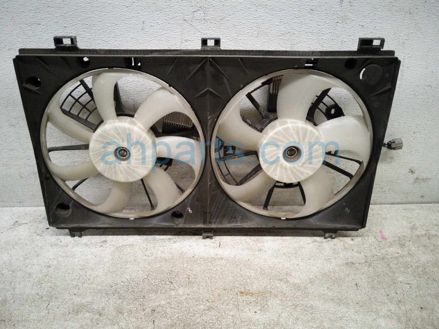 Lexus RADIATOR FAN ASSEMBLY