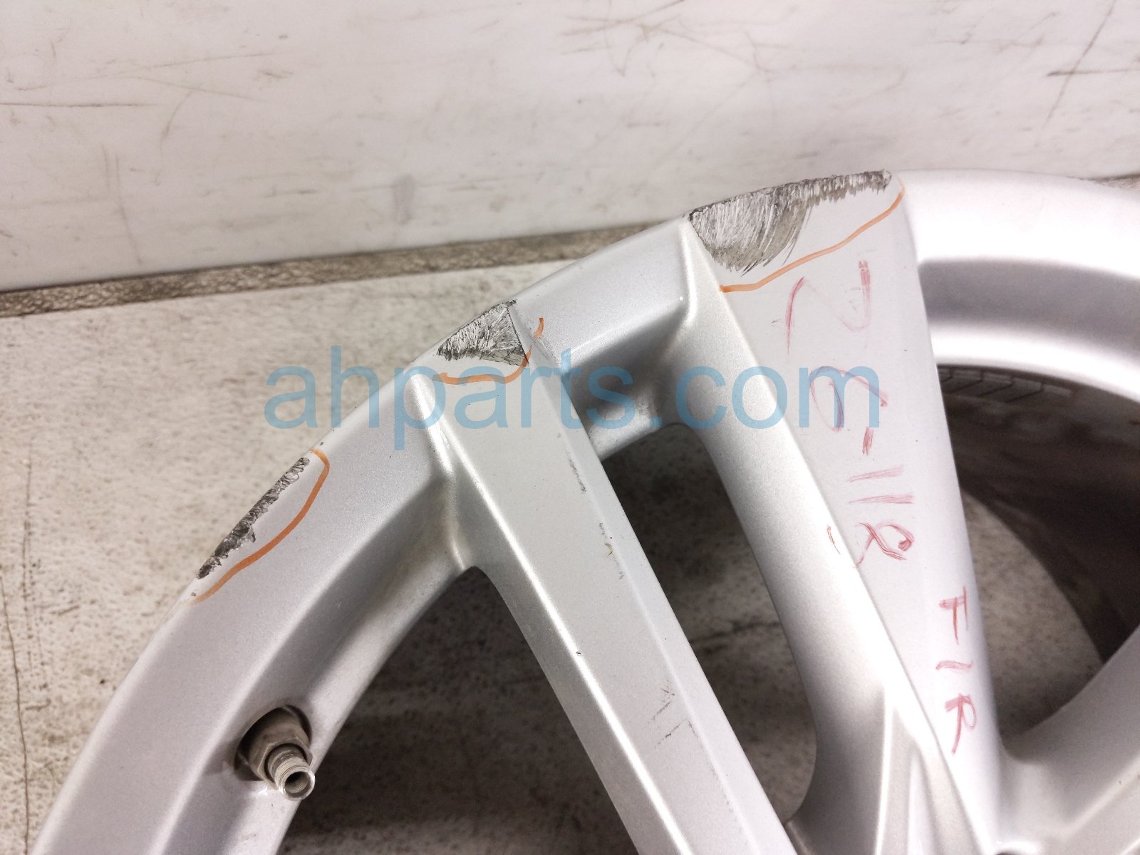 2021 Lexus Is300 Front Passenger Wheel / Rim scuff 42611 53630 Replacement 2021 Lexus Is300 Front Passenger Wheel / Rim scuff 42611 53630 Replacement thumbnail