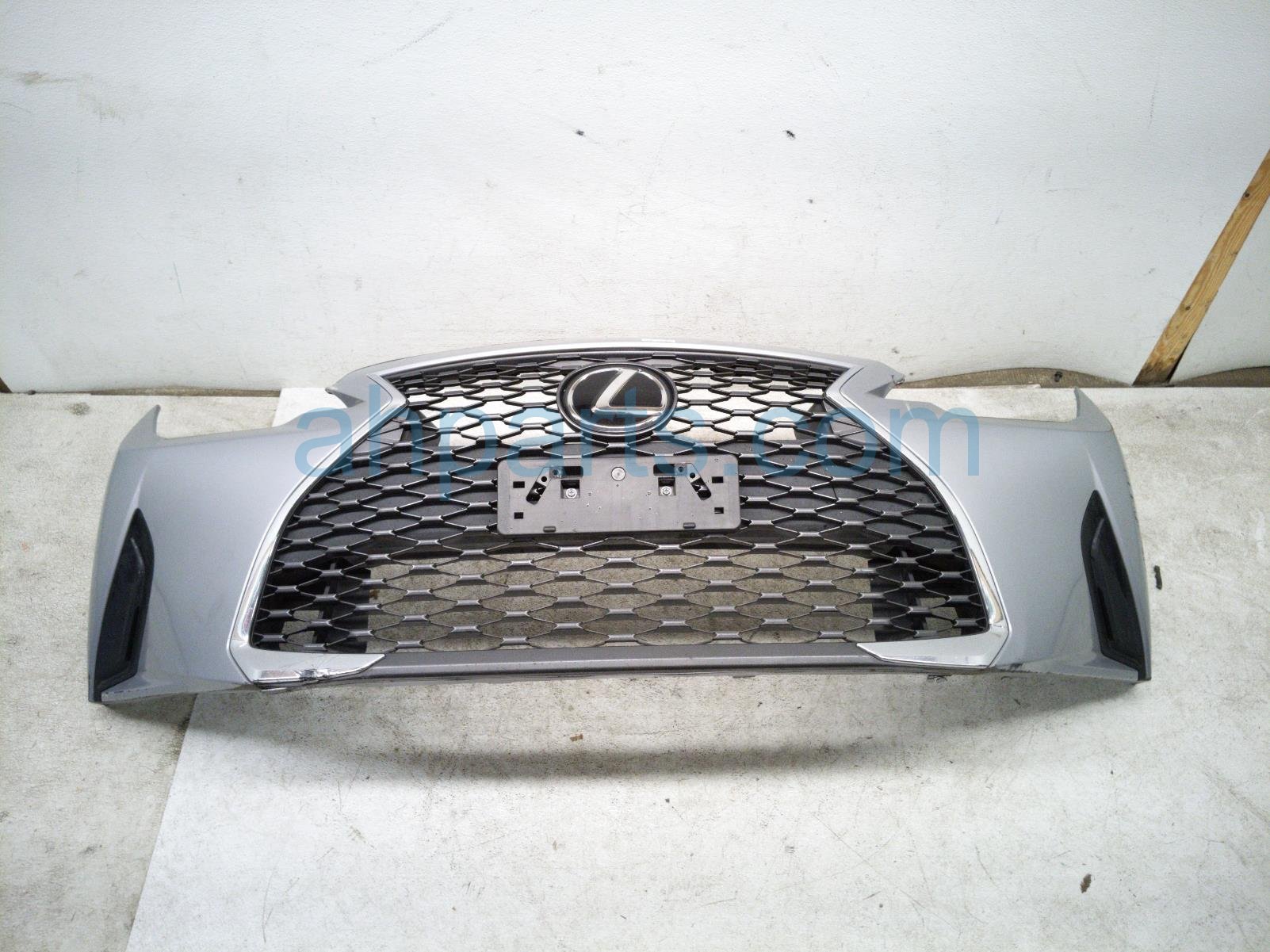 Lexus FRONT BUMPER COVER - SILVER*