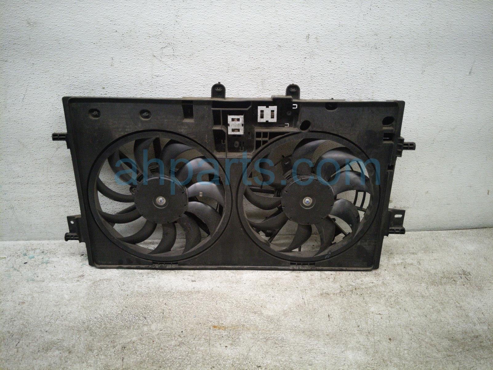 Nissan RADIATOR FAN ASSEMBLY