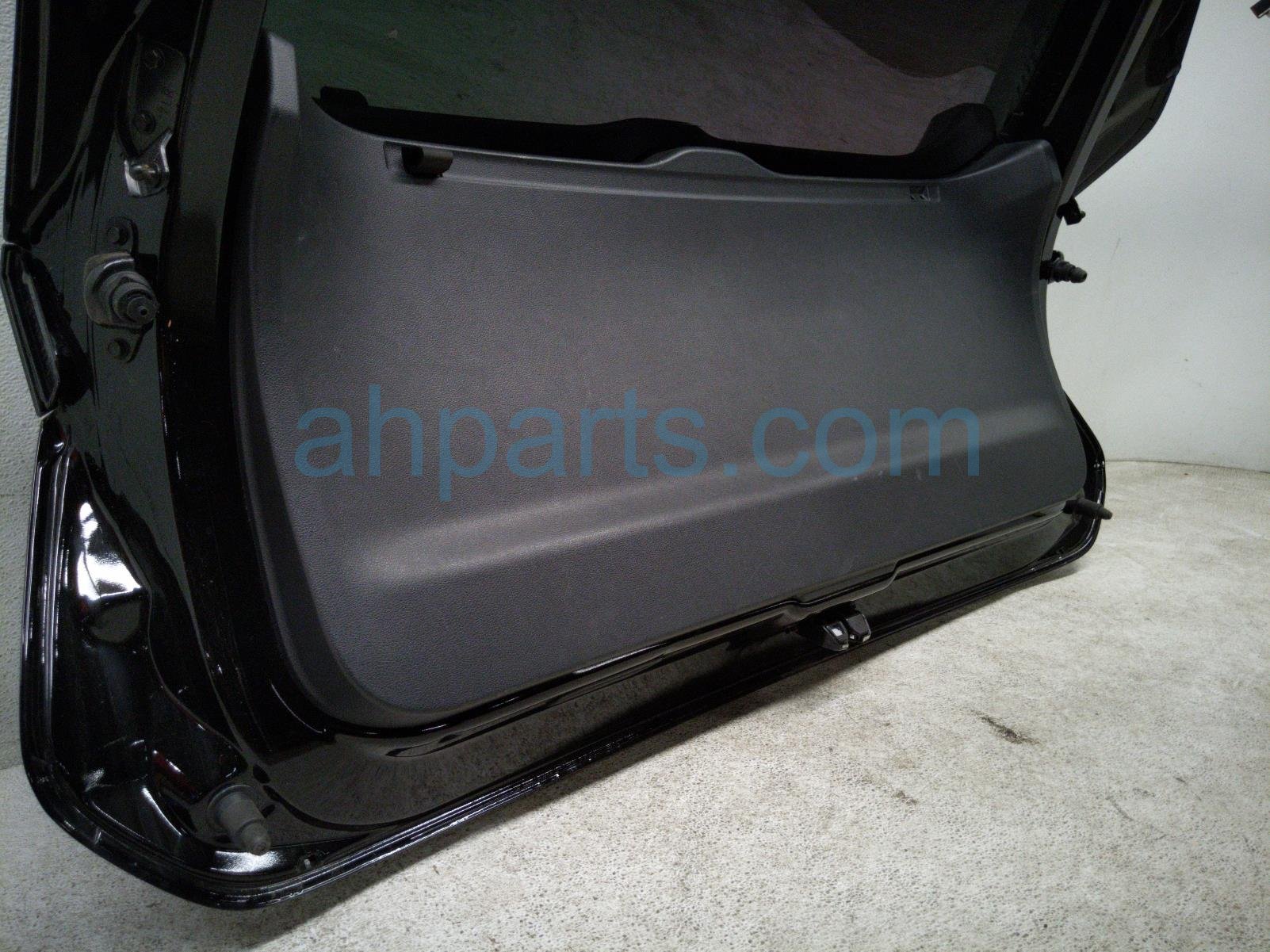 2025 Nissan Kicks Trunk / Decklid Black K0100 7LFGE Replacement 2025 Nissan Kicks Trunk / Decklid Black K0100 7LFGE Replacement thumbnail