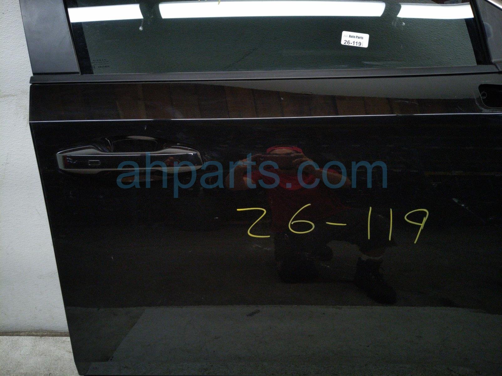 2025 Nissan Kicks Front Passenger Door Black No Mirror/trim H0100 7LGMA Replacement 2025 Nissan Kicks Front Passenger Door Black No Mirror/trim H0100 7LGMA Replacement thumbnail