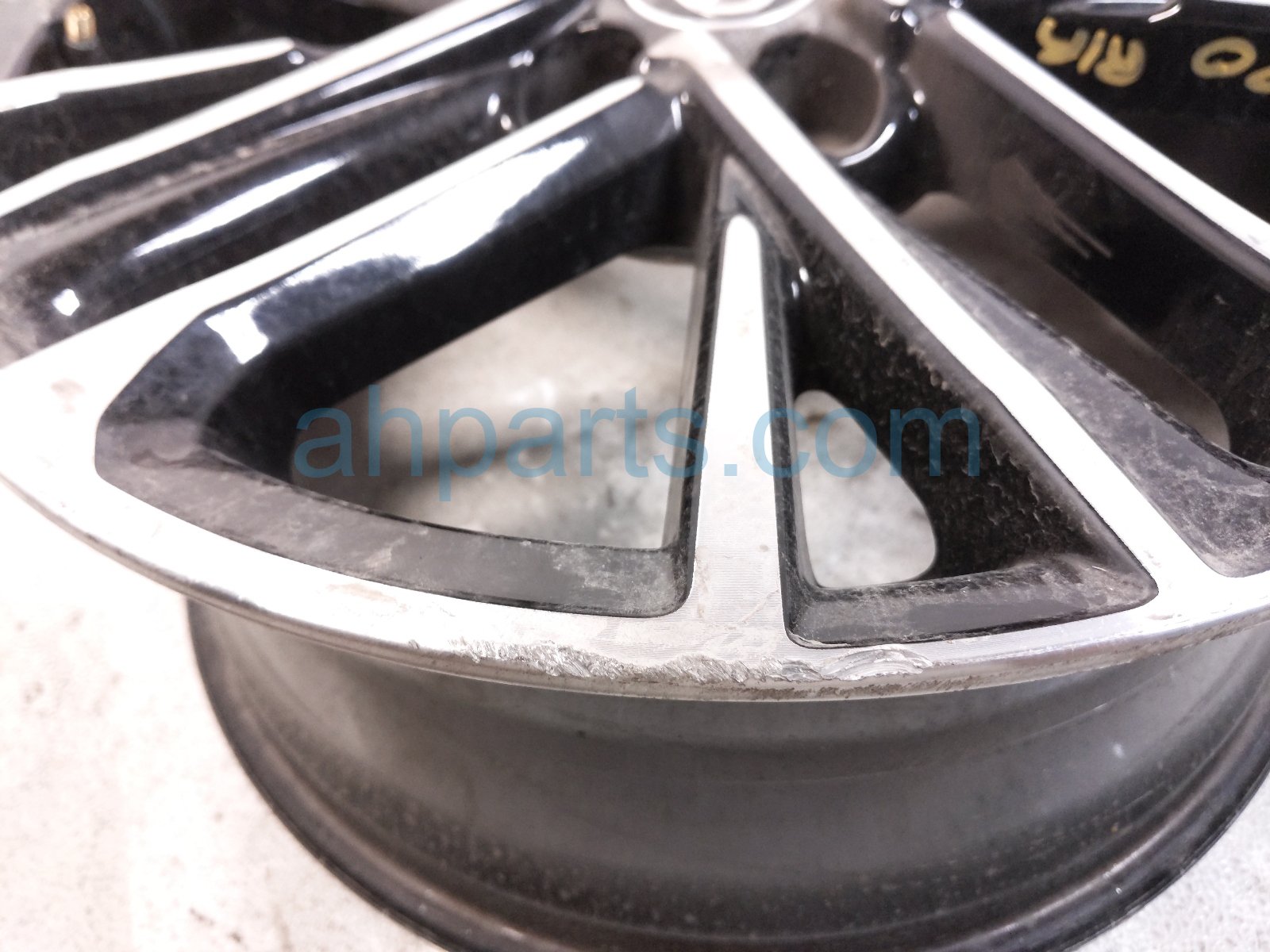 2026 Toyota Camry Rear Passenger Wheel / Rim 42611 AQ020 Replacement 2026 Toyota Camry Rear Passenger Wheel / Rim 42611 AQ020 Replacement thumbnail