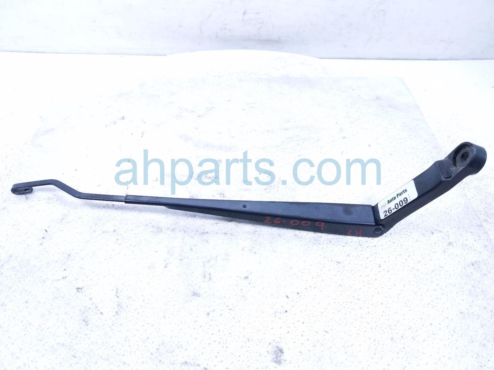 2021 Nissan Titan Driver Windshield Wiper Arm 28881 9FV0A Replacement 2021 Nissan Titan Driver Windshield Wiper Arm 28881 9FV0A Replacement thumbnail