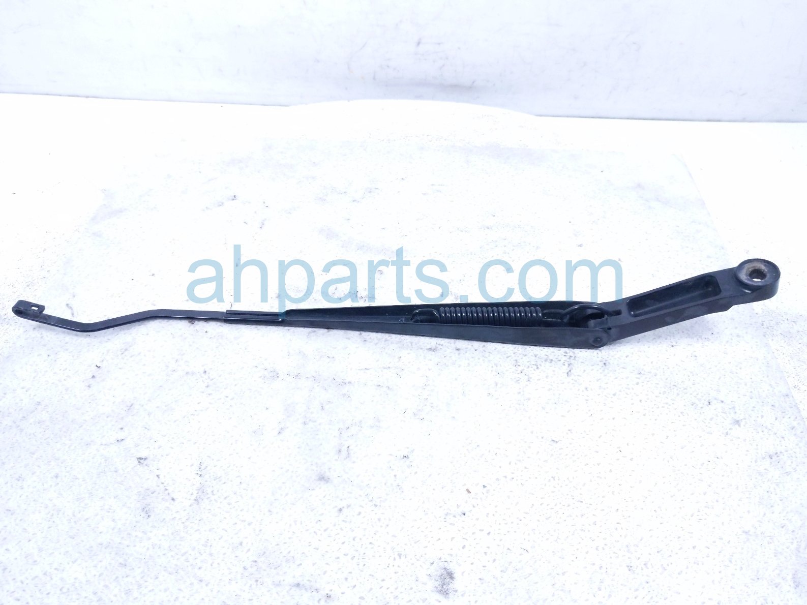 2021 Nissan Titan Driver Windshield Wiper Arm 28881 9FV0A Replacement 2021 Nissan Titan Driver Windshield Wiper Arm 28881 9FV0A Replacement thumbnail