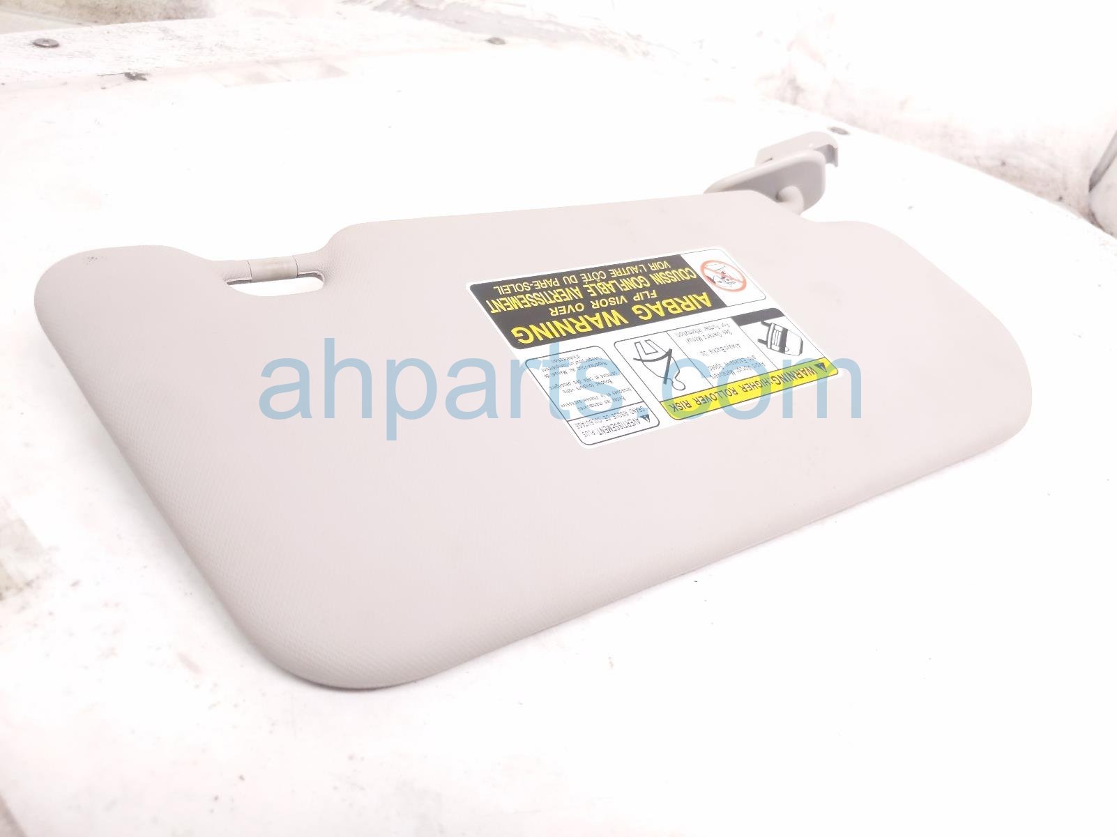 2025 Nissan Kicks Driver Sun Visor Grey 96401 7LG0A Replacement 2025 Nissan Kicks Driver Sun Visor Grey 96401 7LG0A Replacement thumbnail