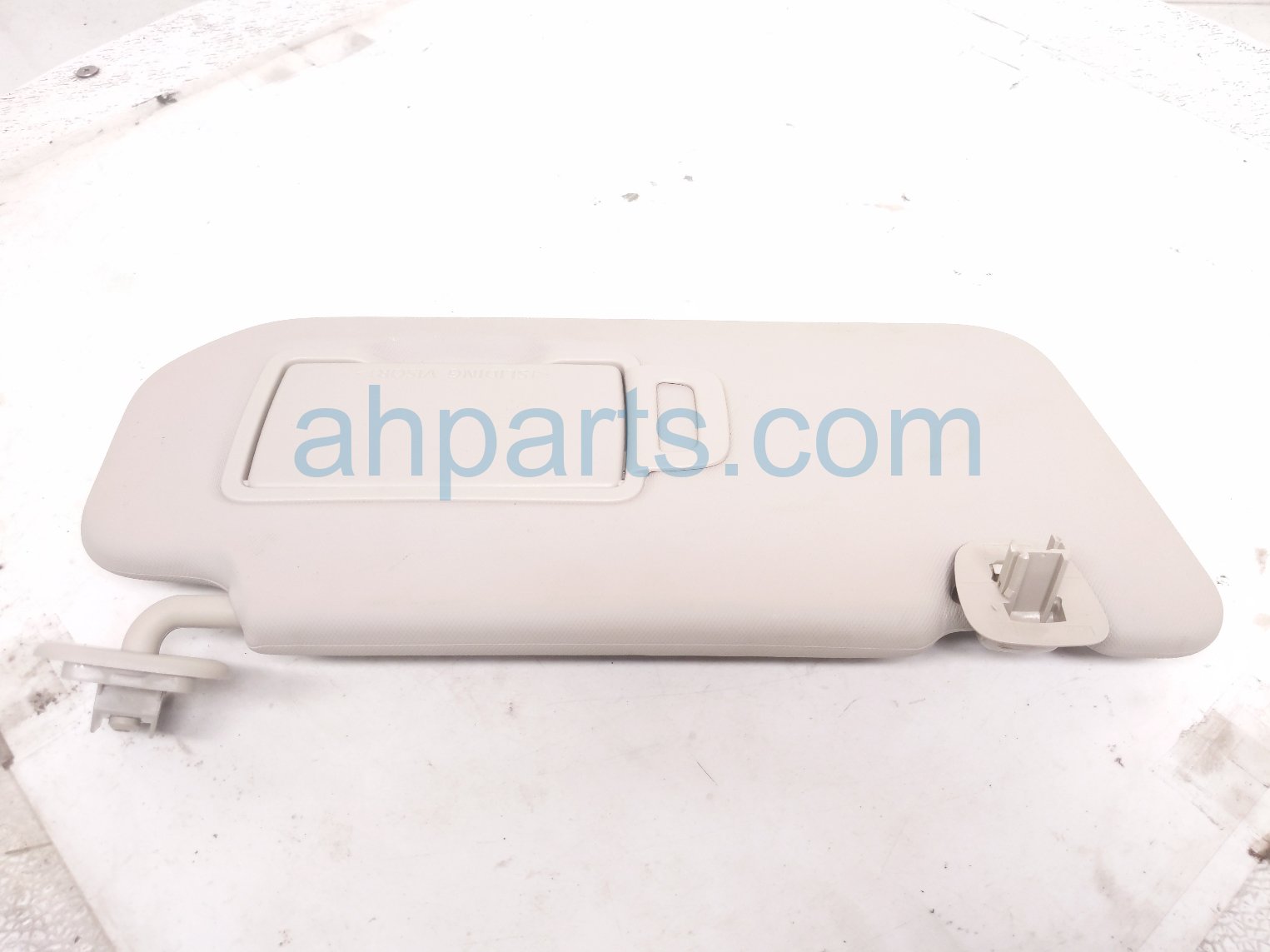 2025 Nissan Kicks Passenger Sun Visor Grey 96400 7LG0A Replacement 2025 Nissan Kicks Passenger Sun Visor Grey 96400 7LG0A Replacement thumbnail