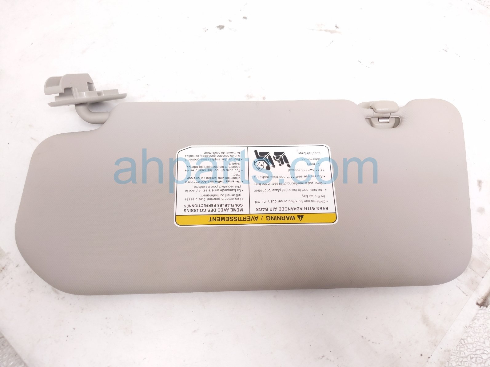 2025 Nissan Kicks Passenger Sun Visor Grey 96400 7LG0A Replacement 2025 Nissan Kicks Passenger Sun Visor Grey 96400 7LG0A Replacement thumbnail