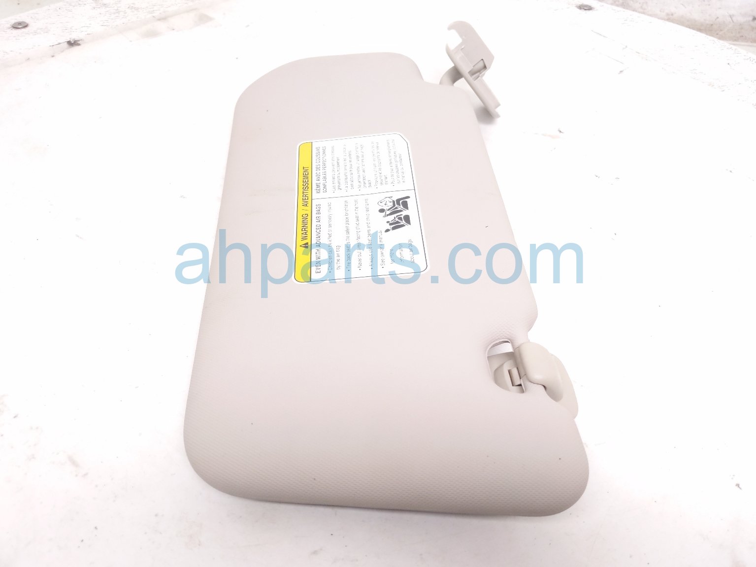 2025 Nissan Kicks Passenger Sun Visor Grey 96400 7LG0A Replacement 2025 Nissan Kicks Passenger Sun Visor Grey 96400 7LG0A Replacement thumbnail