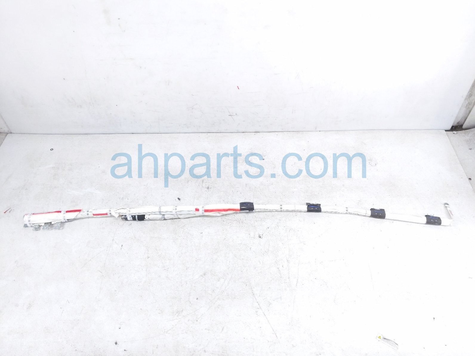 Nissan PASSENGER ROOF CURTAIN AIRBAG Nissan PASSENGER ROOF CURTAIN AIRBAG