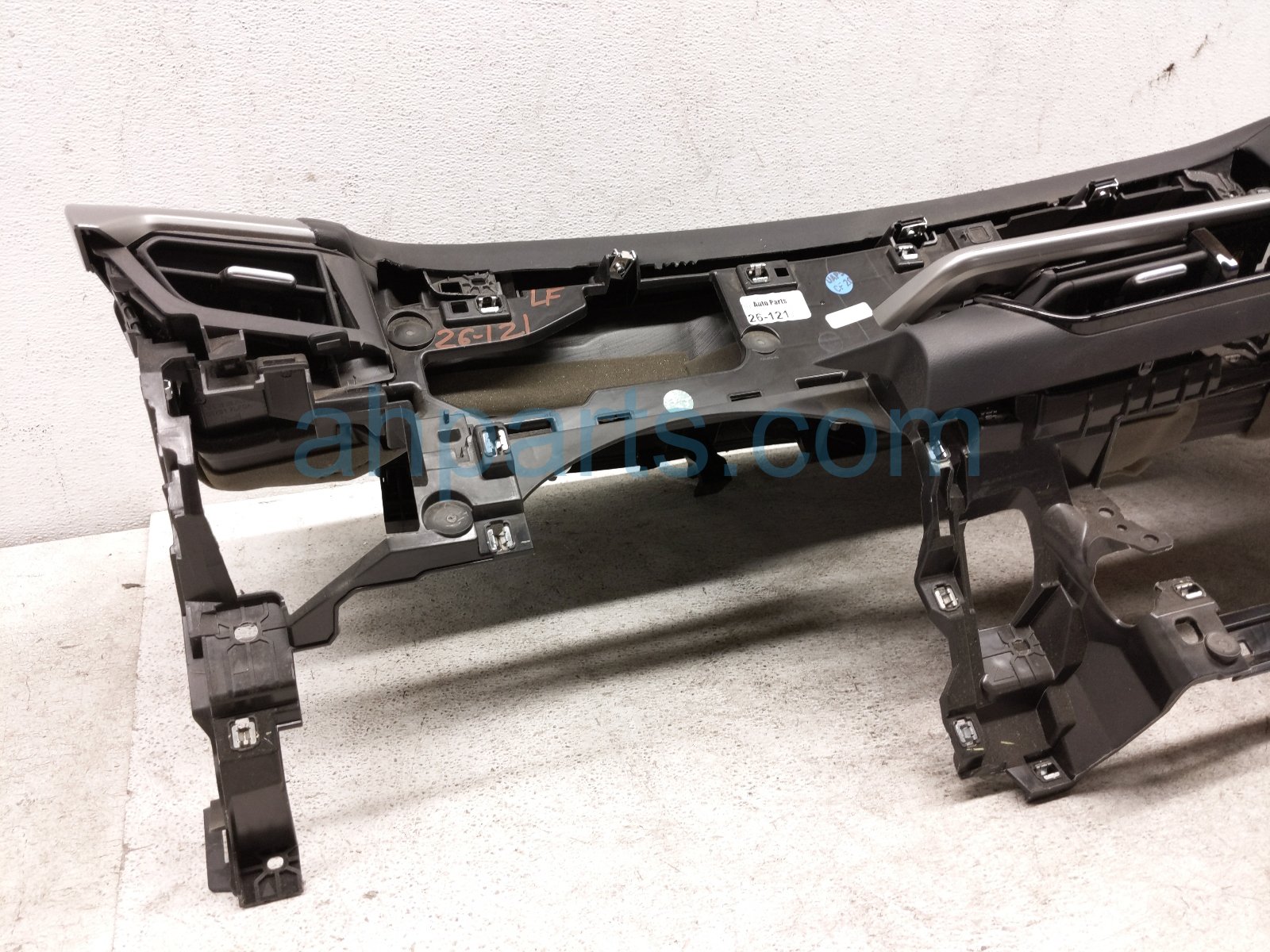 2025 Nissan Kicks Dashboard W/ Airbag 68200 7LF1A Replacement 2025 Nissan Kicks Dashboard W/ Airbag 68200 7LF1A Replacement thumbnail