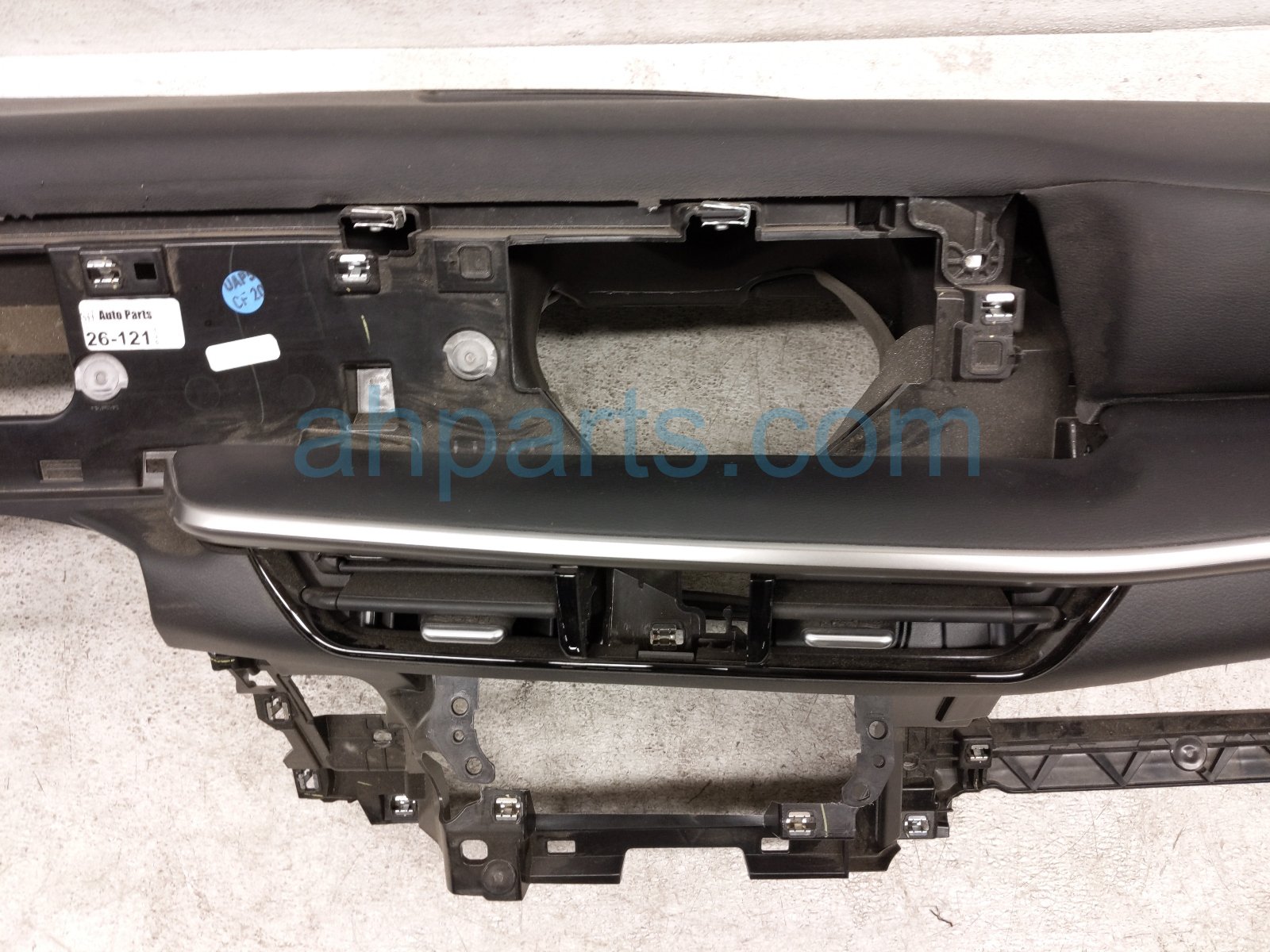 2025 Nissan Kicks Dashboard W/ Airbag 68200 7LF1A Replacement 2025 Nissan Kicks Dashboard W/ Airbag 68200 7LF1A Replacement thumbnail