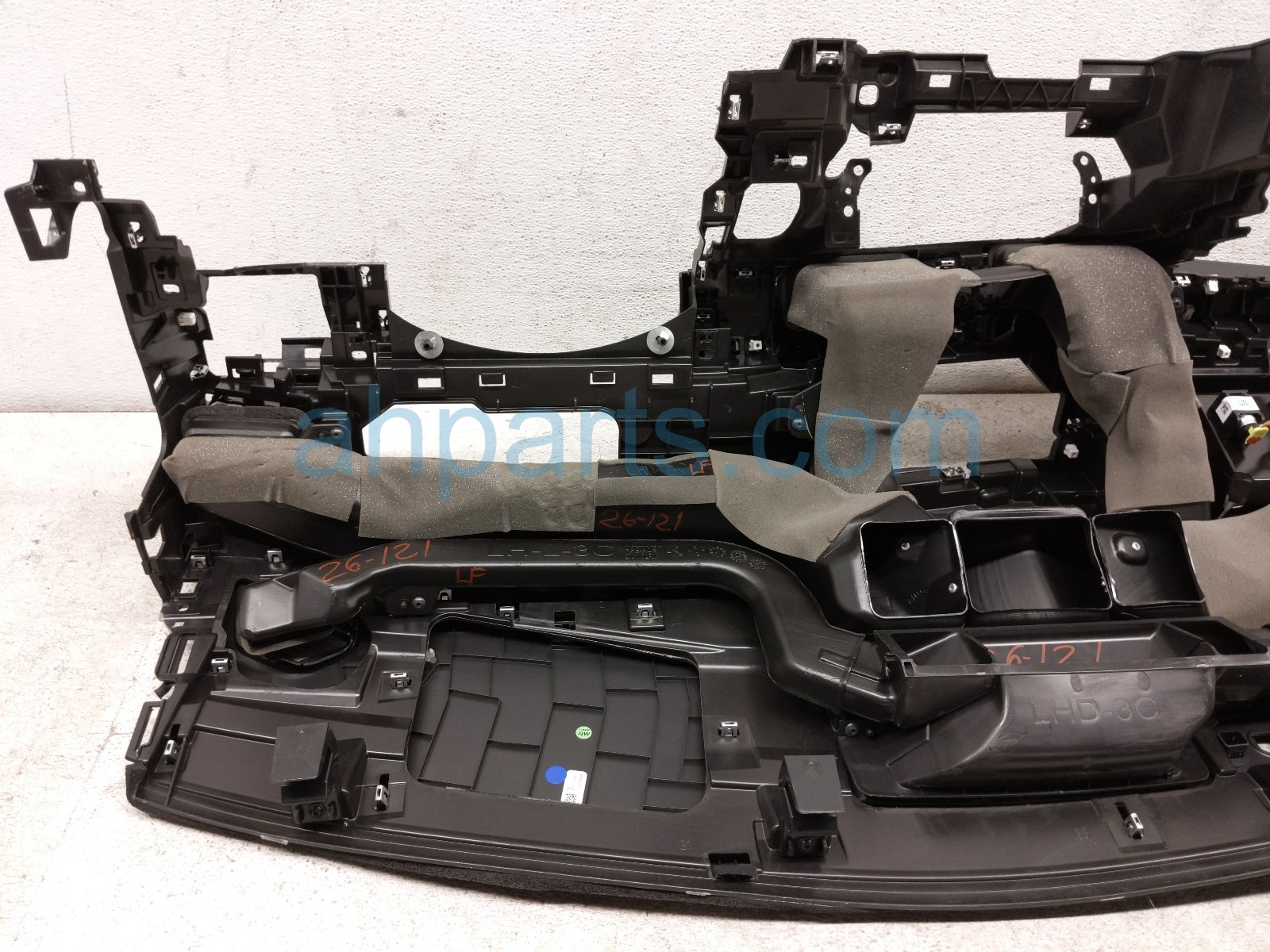 2025 Nissan Kicks Dashboard W/ Airbag 68200 7LF1A Replacement 2025 Nissan Kicks Dashboard W/ Airbag 68200 7LF1A Replacement thumbnail
