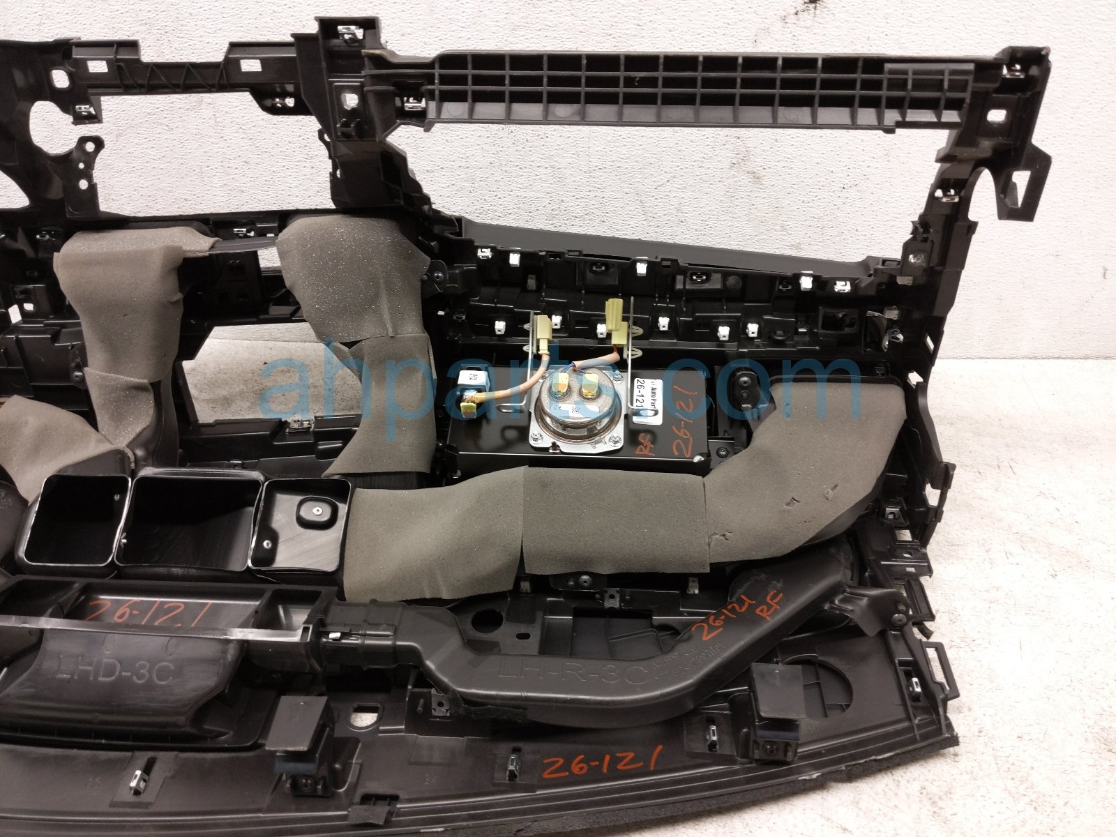 2025 Nissan Kicks Dashboard W/ Airbag 68200 7LF1A Replacement 2025 Nissan Kicks Dashboard W/ Airbag 68200 7LF1A Replacement thumbnail