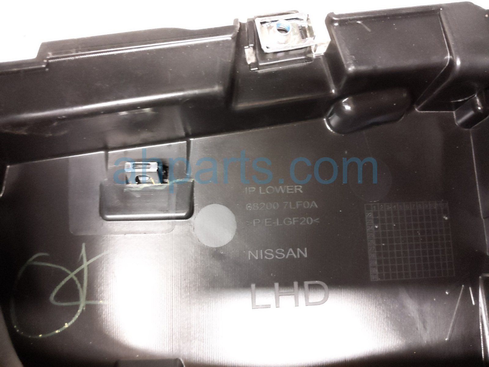 2025 Nissan Kicks Dashboard W/ Airbag 68200 7LF1A Replacement 2025 Nissan Kicks Dashboard W/ Airbag 68200 7LF1A Replacement thumbnail