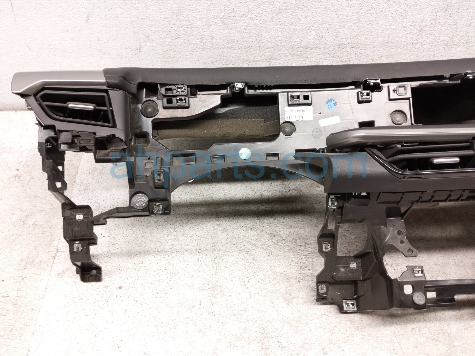 2025 Nissan Kicks Dashboard W/ Airbag 68200 7LF1A Replacement 2025 Nissan Kicks Dashboard W/ Airbag 68200 7LF1A Replacement thumbnail