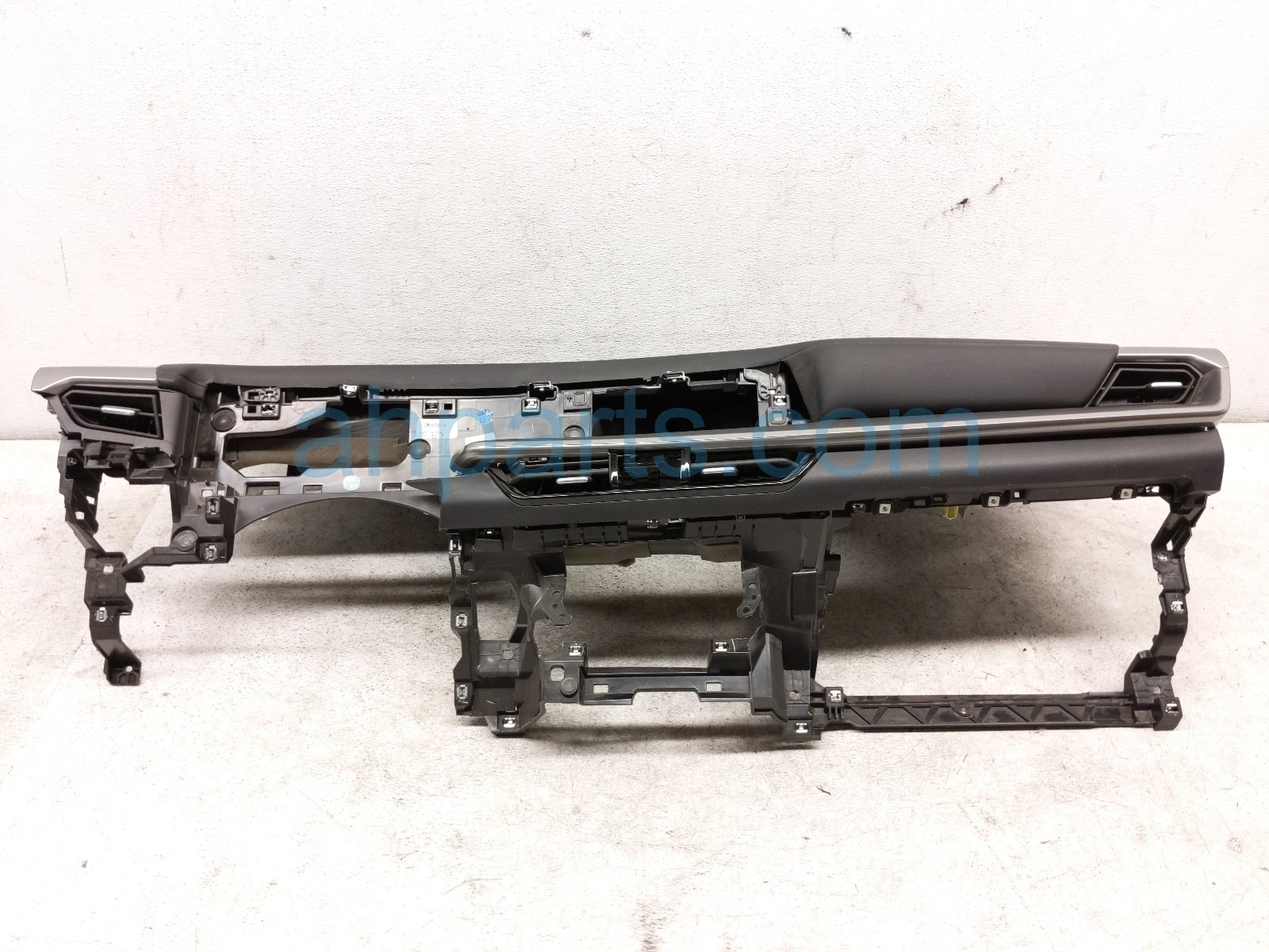 2025 Nissan Kicks Dashboard W/ Airbag 68200 7LF1A Replacement 2025 Nissan Kicks Dashboard W/ Airbag 68200 7LF1A Replacement thumbnail