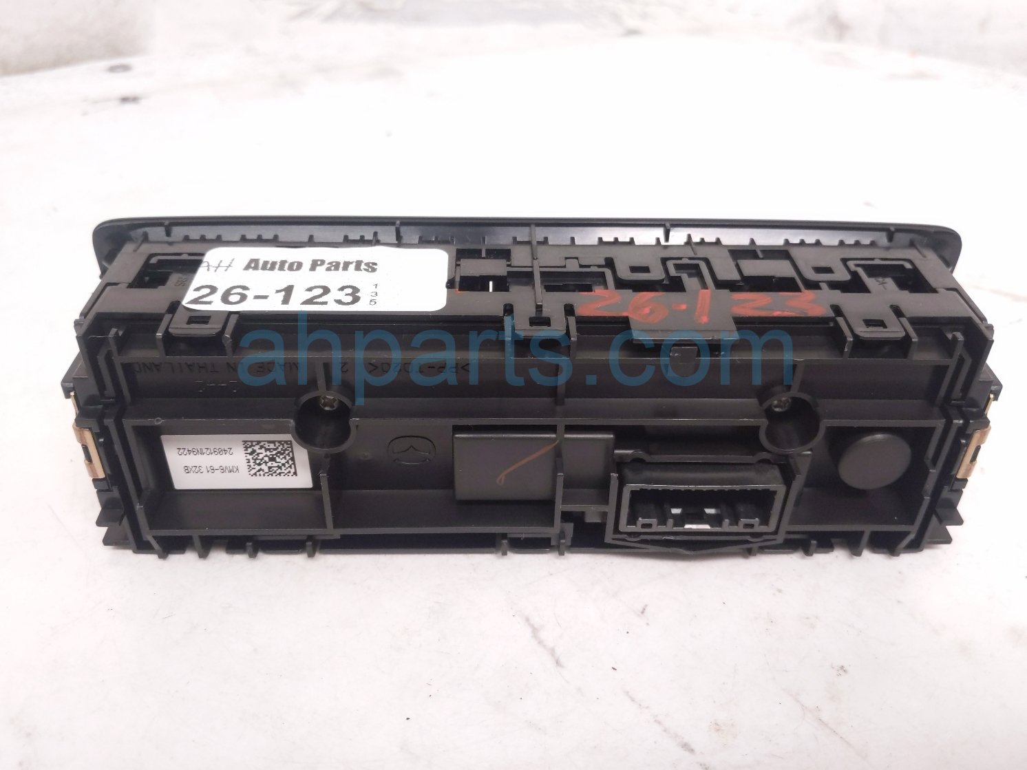 2025 Mazda Cx 90 Temperature Climate Heater/ac Control(on Dash) KMV6 61 Replacement 2025 Mazda Cx 90 Temperature Climate Heater/ac Control(on Dash) KMV6 61 Replacement thumbnail
