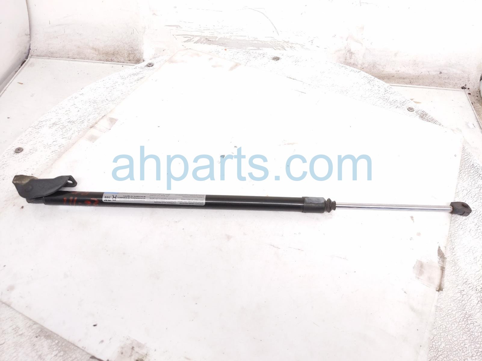 Honda RH TAILGATE SHOCK / LIFT CYLINDER