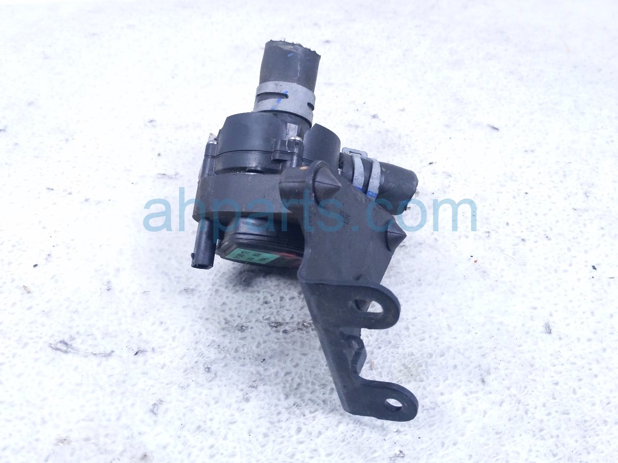 2018 Ford F150 Auxiliary Water Pump 2.7t FL34 18D473 AD Replacement 2018 Ford F150 Auxiliary Water Pump 2.7t FL34 18D473 AD Replacement thumbnail