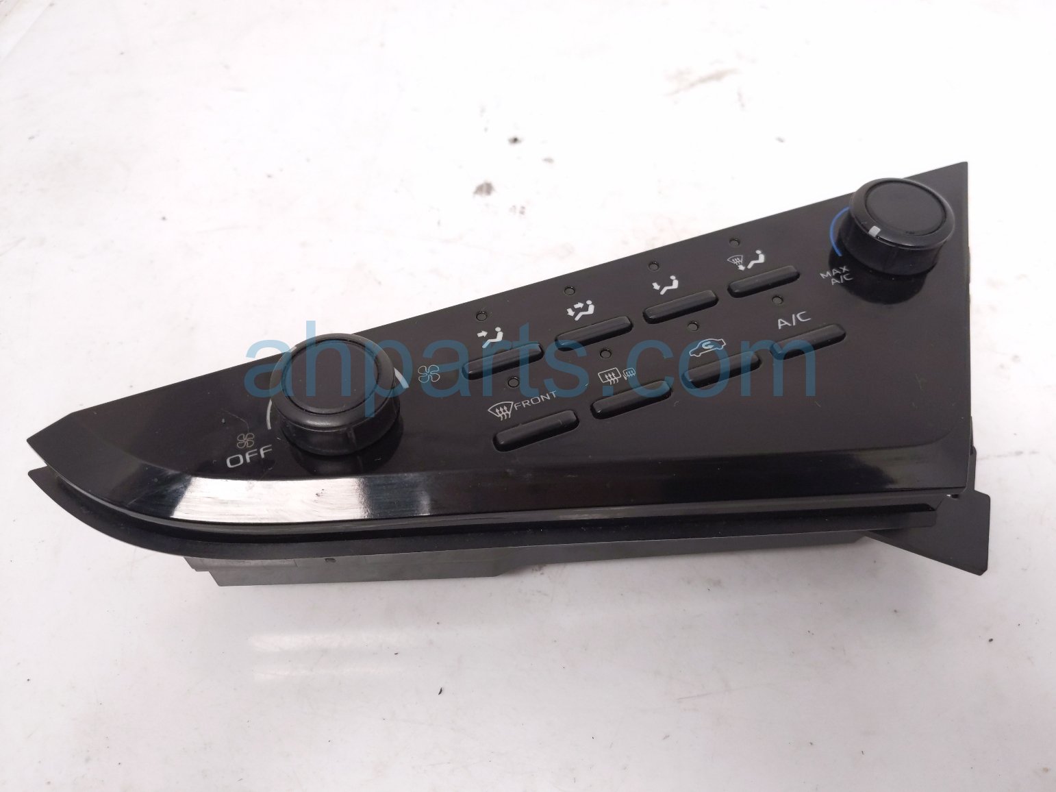HEATER A/C CONTROL PANEL - ON DASH