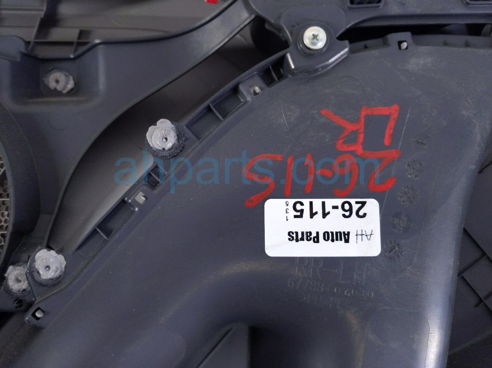 2020 Toyota Camry Trim / Liner Rear Driver Interior Door Panel Grey 67640 06K60 B3 Replacement 2020 Toyota Camry Trim / Liner Rear Driver Interior Door Panel Grey 67640 06K60 B3 Replacement thumbnail