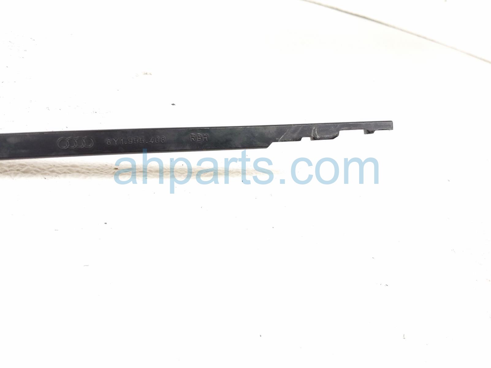 2023 Audi A3 Audi Passenger Windshield Wiper Arm 8Y1 955 408 1P9 Replacement 2023 Audi A3 Audi Passenger Windshield Wiper Arm 8Y1 955 408 1P9 Replacement thumbnail