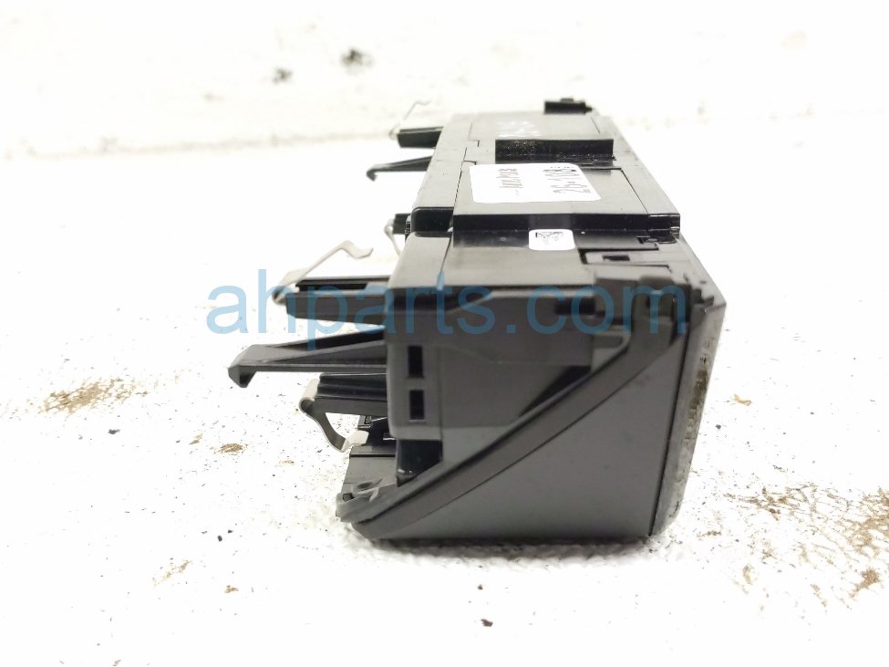 2023 Audi A3 Audi Temperature Ac Heater A/c Climate Control(on Dash) 8Y0 820 043 A Replacement 2023 Audi A3 Audi Temperature Ac Heater A/c Climate Control(on Dash) 8Y0 820 043 A Replacement thumbnail