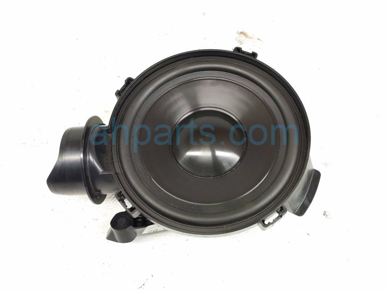 2023 Audi A3 Audi Subwoofer Speaker Assy 8Y0 035 382 Replacement 2023 Audi A3 Audi Subwoofer Speaker Assy 8Y0 035 382 Replacement thumbnail