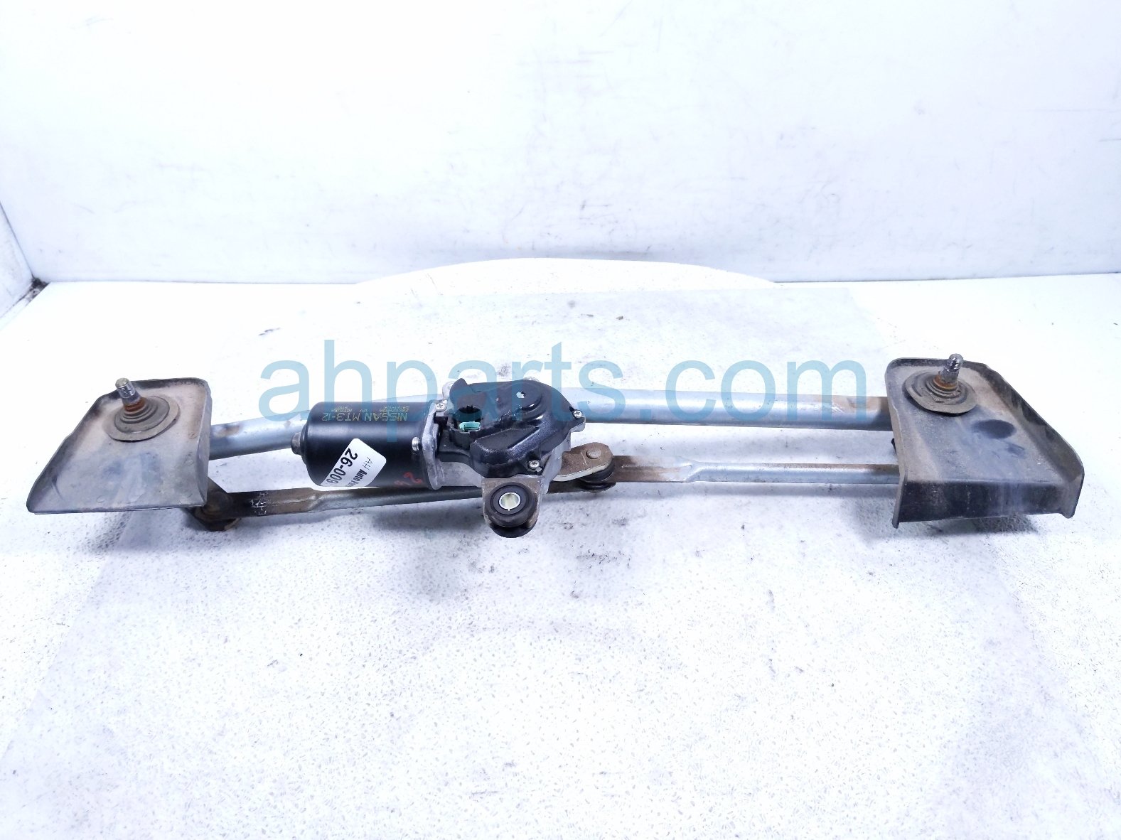 Nissan FRT WINDSHIELD WIPER MOTOR & LINKAGE