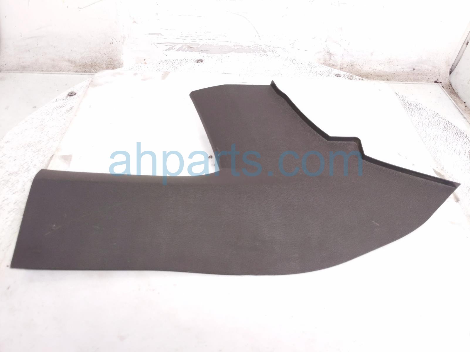 Honda RH CONSOLE SIDE TRIM PANEL -GREY