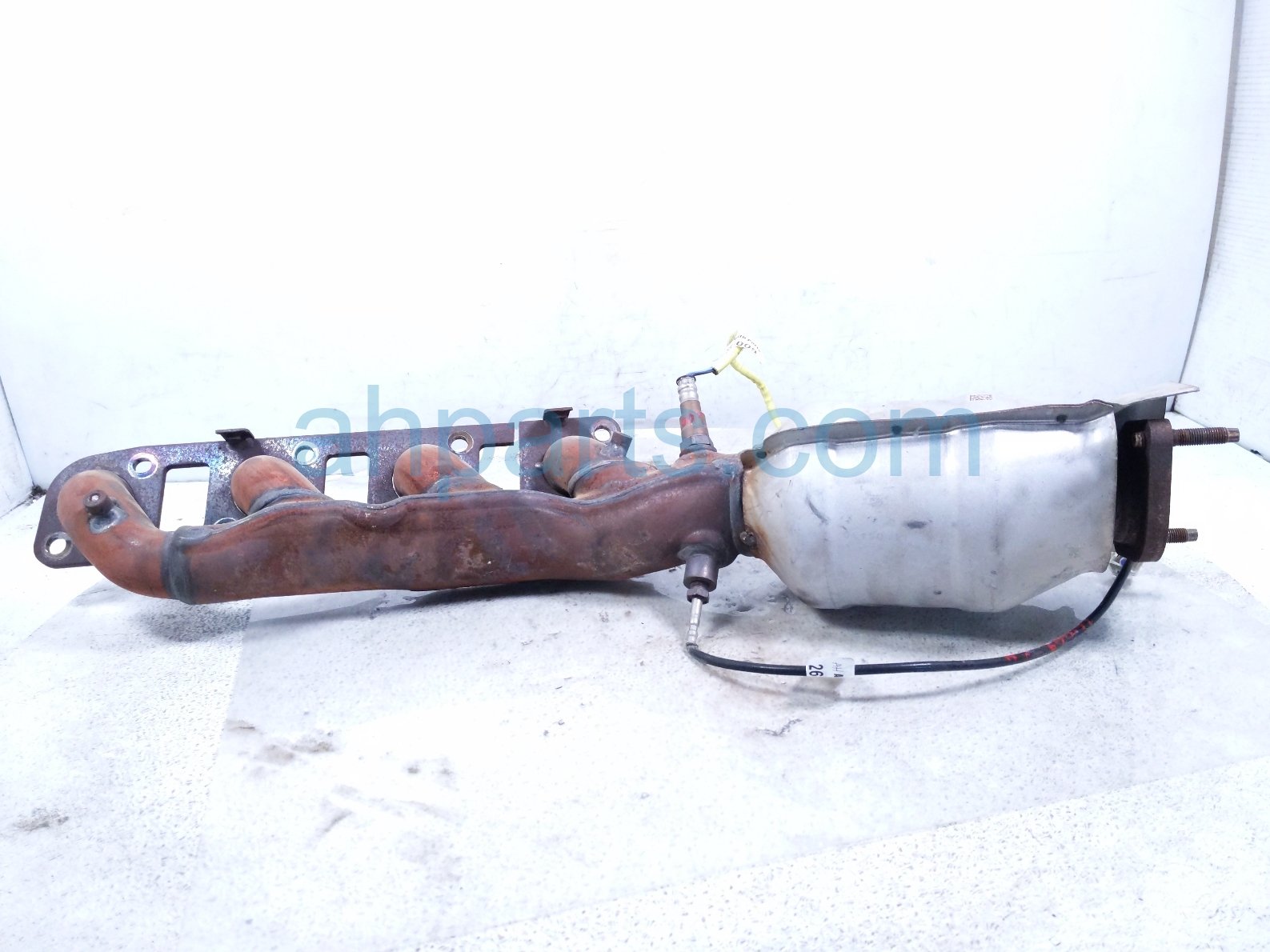 Nissan LH FRONT OXYGEN SENSOR - 5.6L