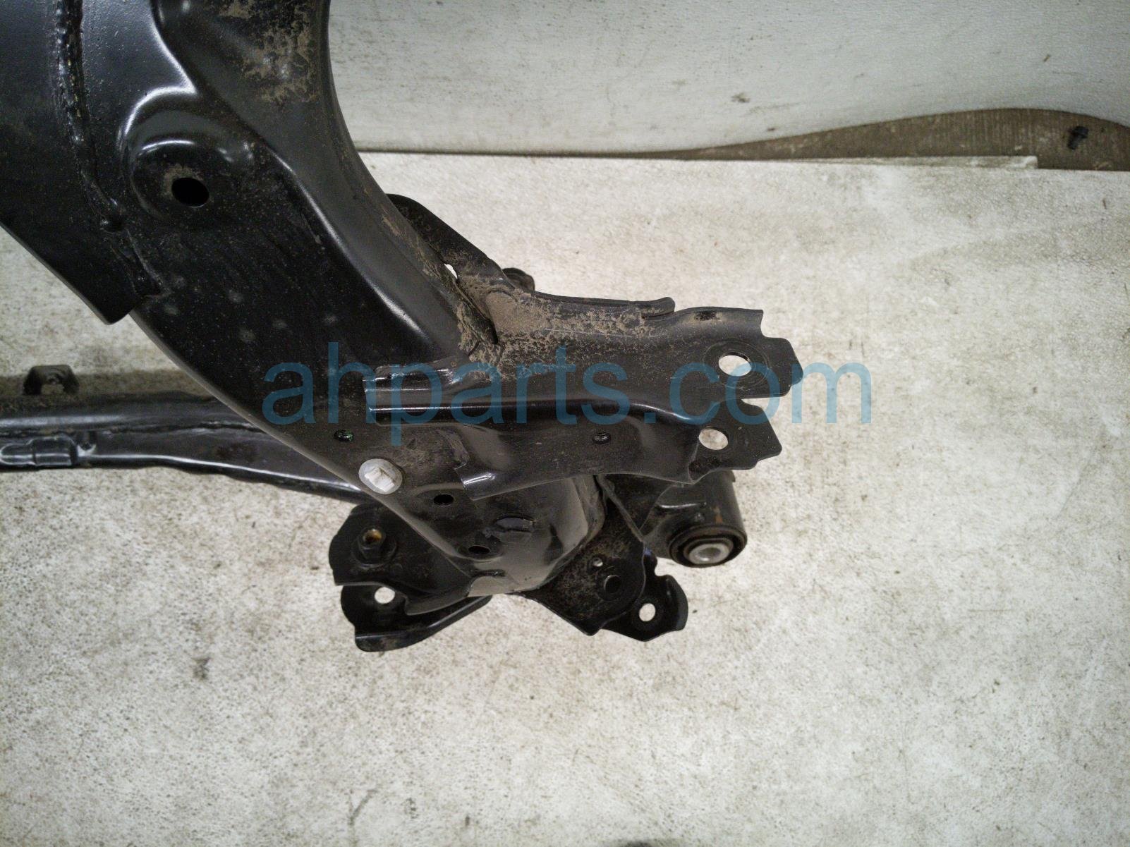 2021 Tesla Model Y Crossmember Rear Sub Frame / Cradle Awd 1044580 00 D Replacement 2021 Tesla Model Y Crossmember Rear Sub Frame / Cradle Awd 1044580 00 D Replacement thumbnail