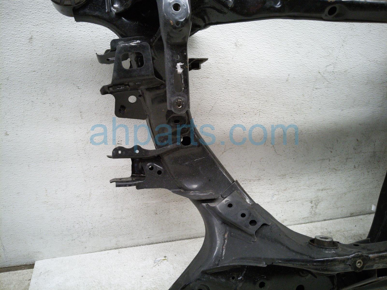 2021 Tesla Model Y Crossmember Rear Sub Frame / Cradle Awd 1044580 00 D Replacement 2021 Tesla Model Y Crossmember Rear Sub Frame / Cradle Awd 1044580 00 D Replacement thumbnail
