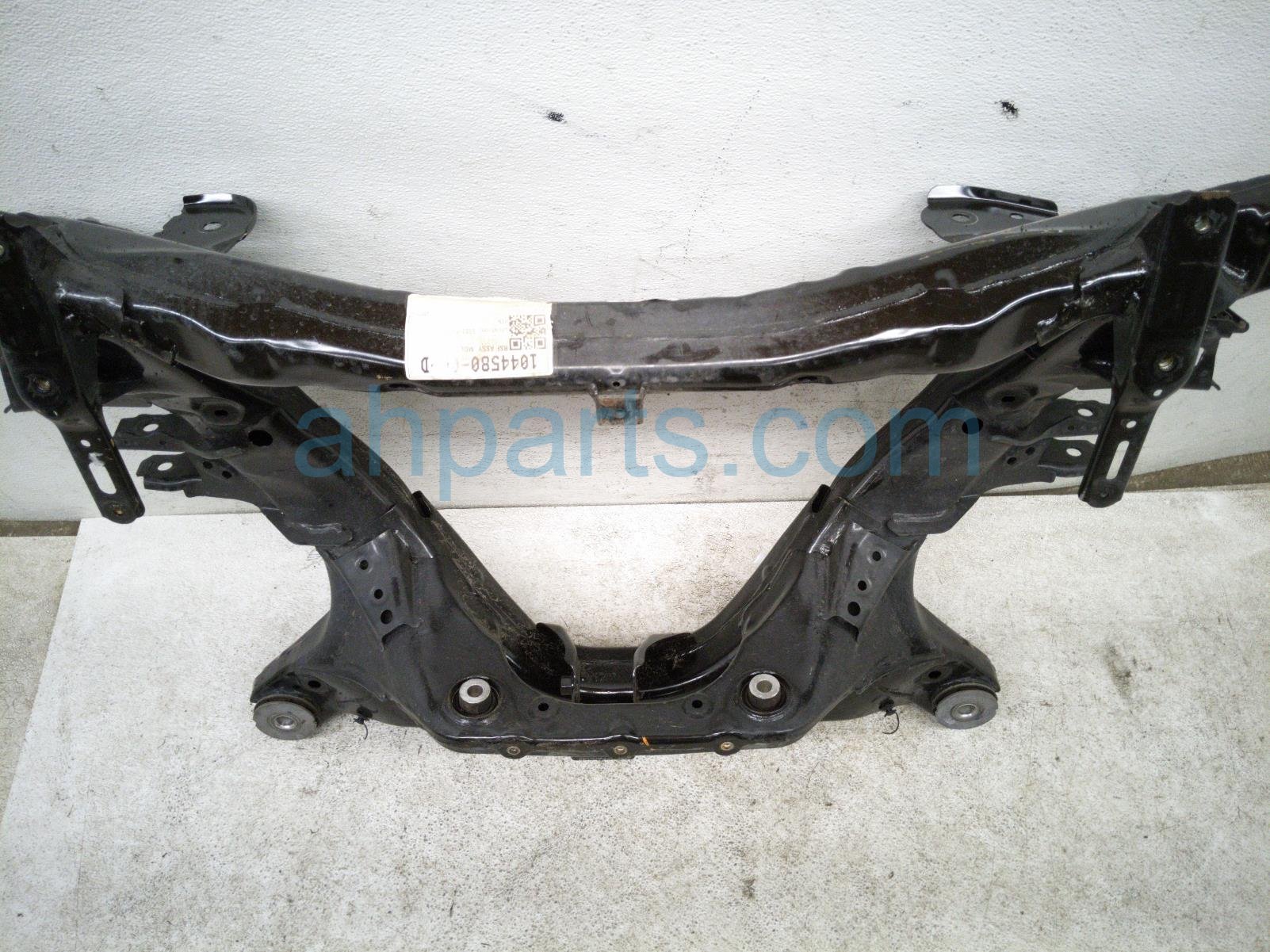 2021 Tesla Model Y Crossmember Rear Sub Frame / Cradle Awd 1044580 00 D Replacement 2021 Tesla Model Y Crossmember Rear Sub Frame / Cradle Awd 1044580 00 D Replacement thumbnail