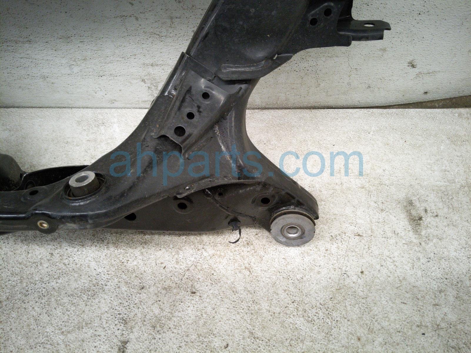 2021 Tesla Model Y Crossmember Rear Sub Frame / Cradle Awd 1044580 00 D Replacement 2021 Tesla Model Y Crossmember Rear Sub Frame / Cradle Awd 1044580 00 D Replacement thumbnail