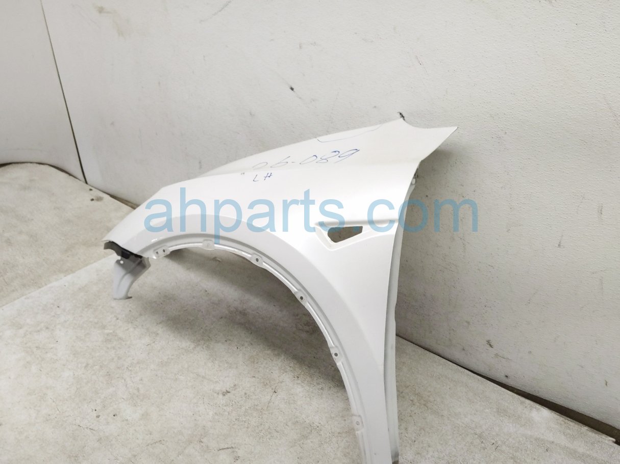 2021 Tesla Model Y Front Driver Fender White 1493451 E0 B Replacement 2021 Tesla Model Y Front Driver Fender White 1493451 E0 B Replacement thumbnail