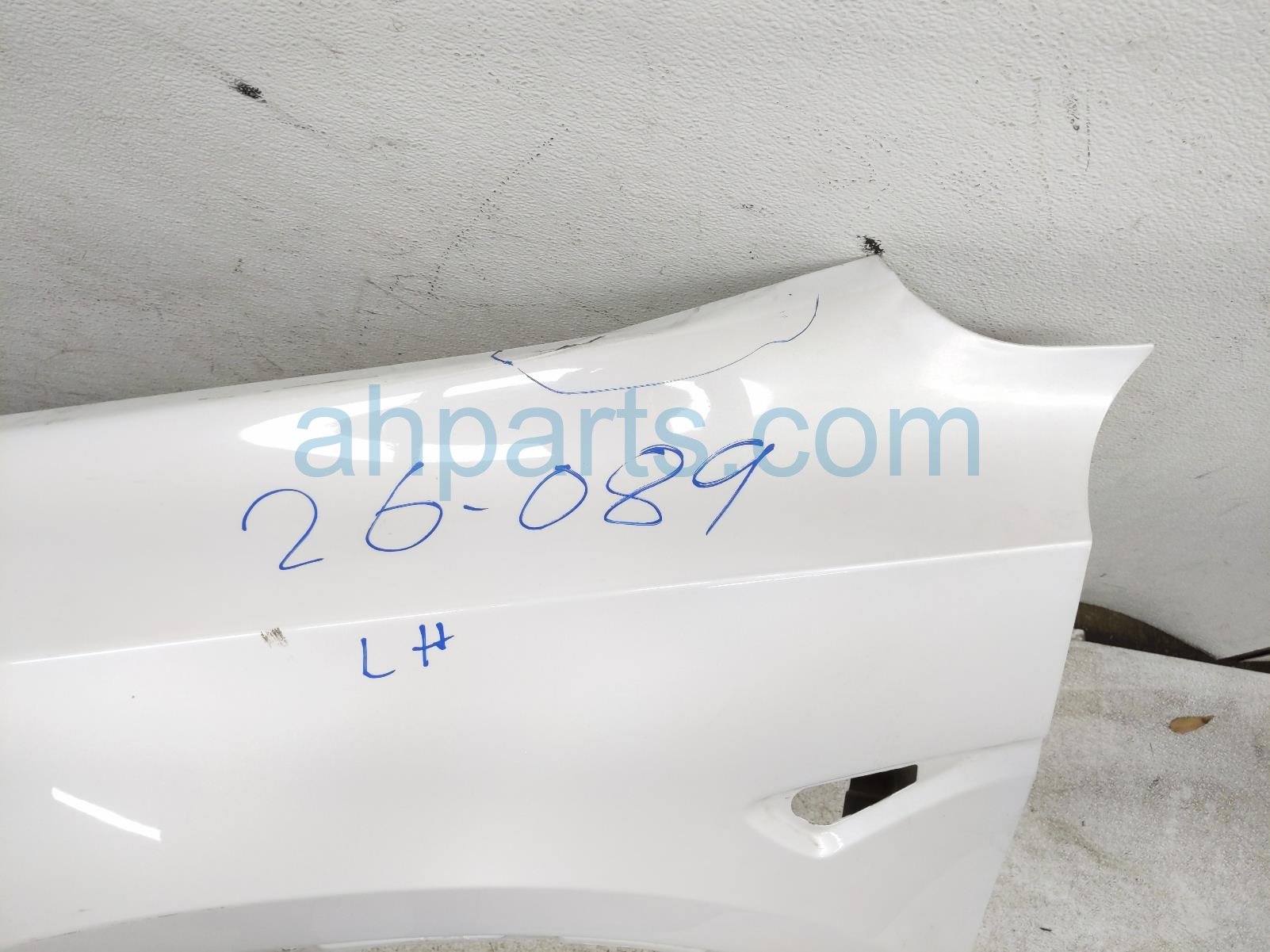 2021 Tesla Model Y Front Driver Fender White 1493451 E0 B Replacement 2021 Tesla Model Y Front Driver Fender White 1493451 E0 B Replacement thumbnail