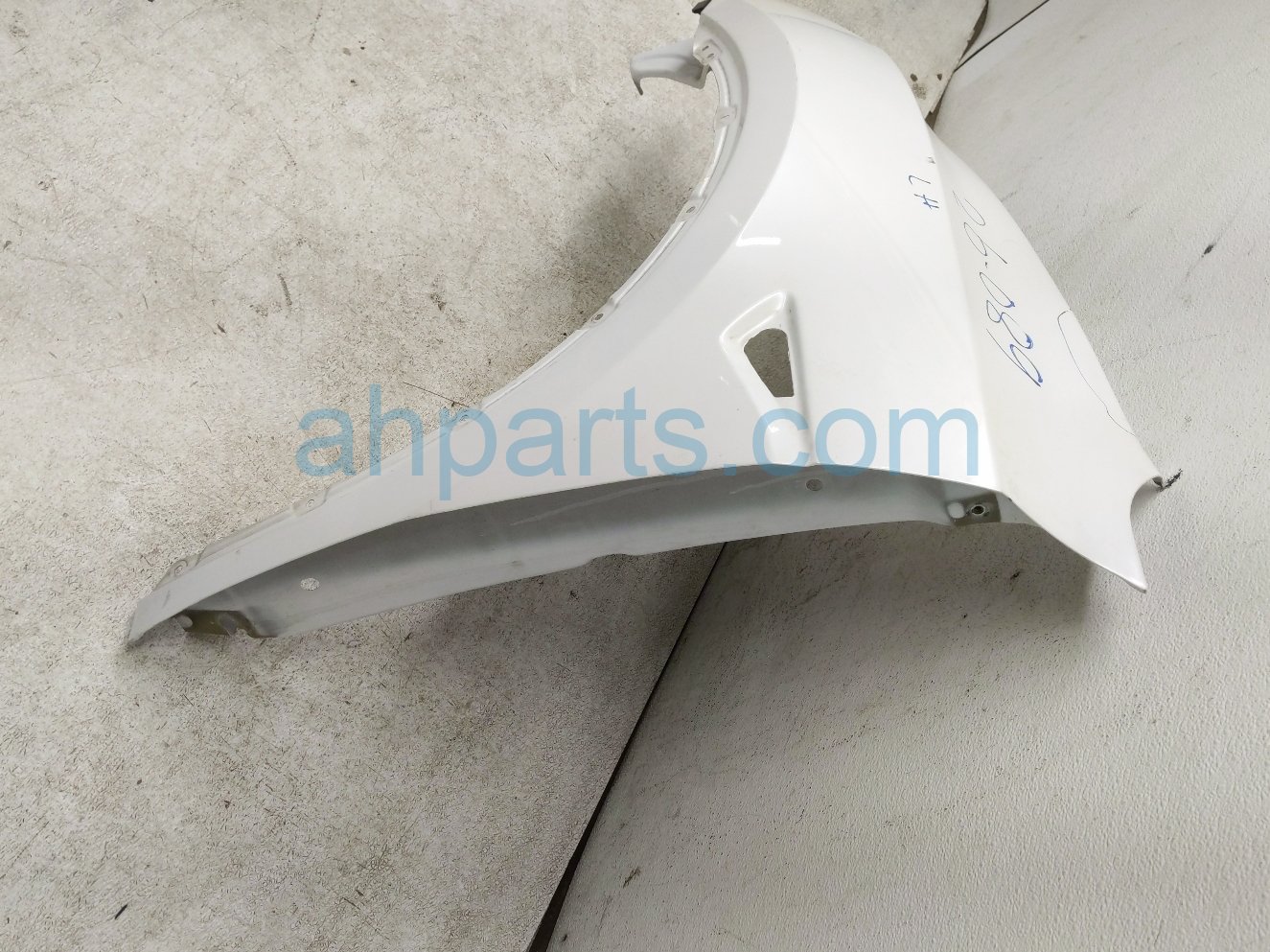 2021 Tesla Model Y Front Driver Fender White 1493451 E0 B Replacement 2021 Tesla Model Y Front Driver Fender White 1493451 E0 B Replacement thumbnail