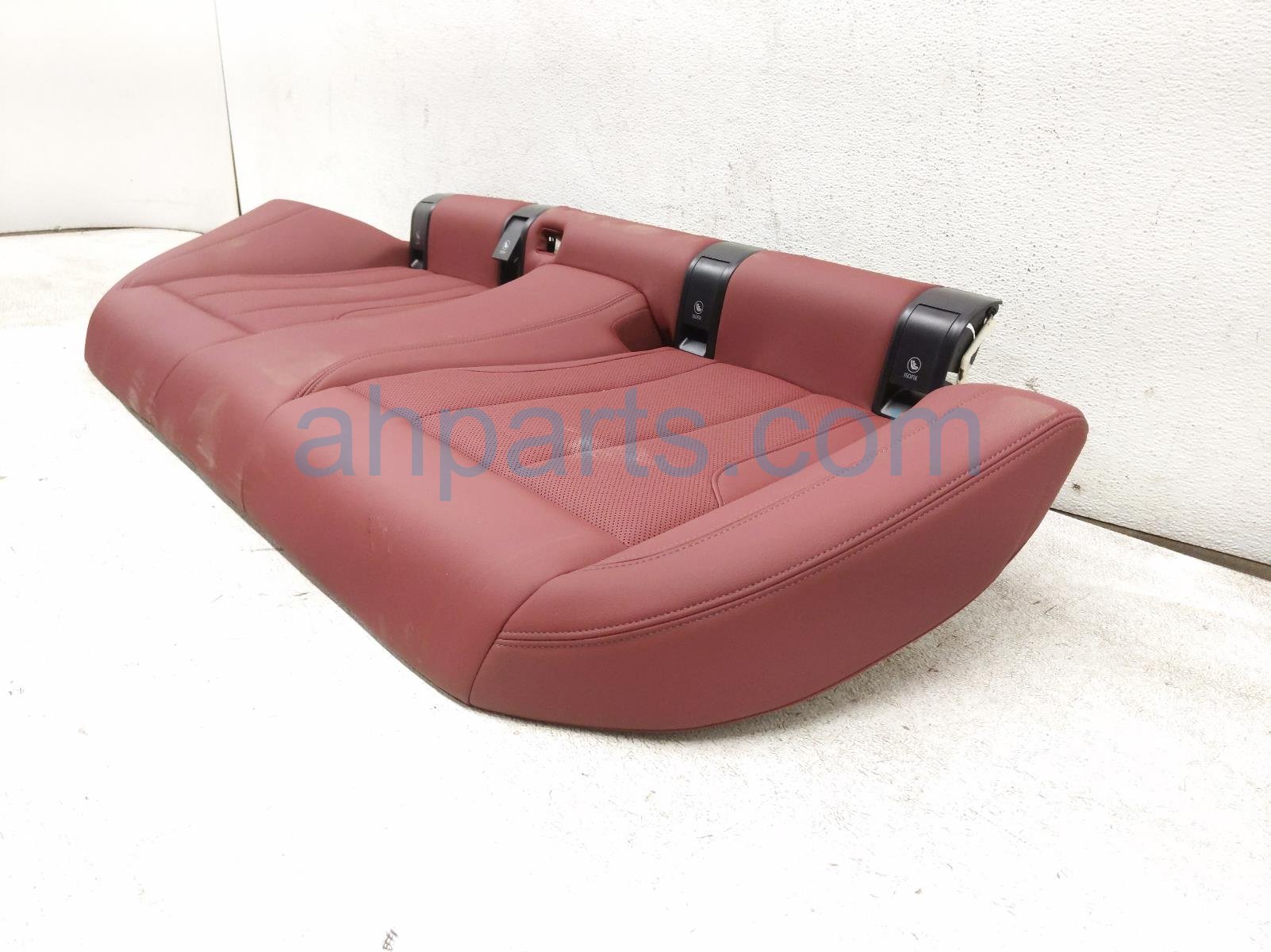 2025 BMW I4 Back (2nd Row) Rear Lower Seat Cushion Red 52 20 5 A0D 0E5 Replacement 2025 BMW I4 Back (2nd Row) Rear Lower Seat Cushion Red 52 20 5 A0D 0E5 Replacement thumbnail