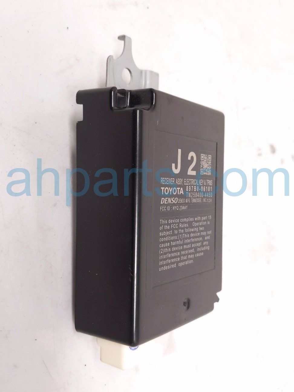 2020 Toyota Camry Keys & Tpms Receiver Rear Passenger 897B0 06101 Replacement 2020 Toyota Camry Keys & Tpms Receiver Rear Passenger 897B0 06101 Replacement thumbnail