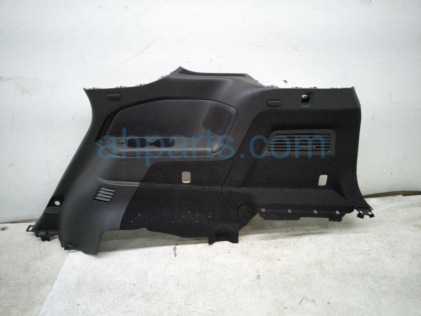 Nissan RH REAR INTERIOR QUARTER PANEL - BLK
