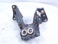 $99 Toyota RH ENGINE MOUNT BRKT - 2.4L 4X4 $99 Toyota RH ENGINE MOUNT BRKT - 2.4L 4X4