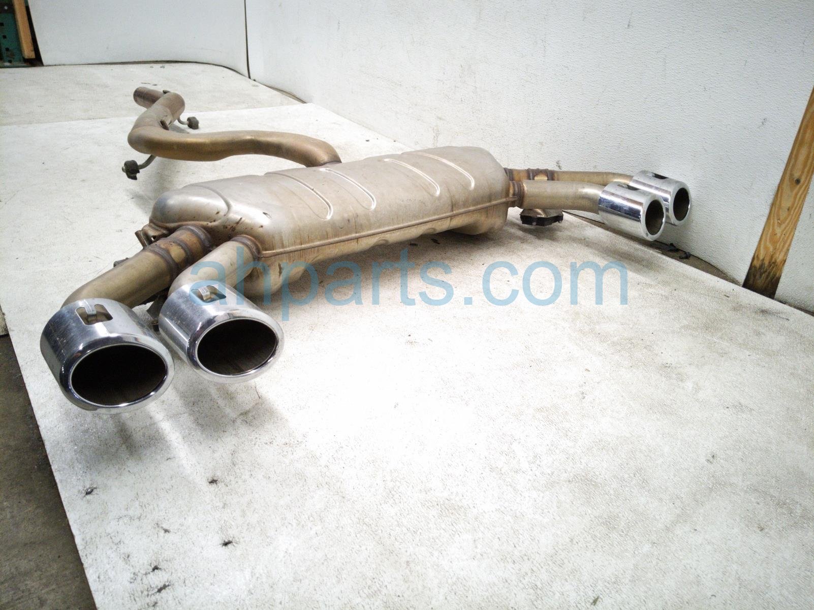 2023 Volkswagen Golf Rear Exhaust Muffler W/quad Tips 5H6 253 181 BF Replacement 2023 Volkswagen Golf Rear Exhaust Muffler W/quad Tips 5H6 253 181 BF Replacement thumbnail